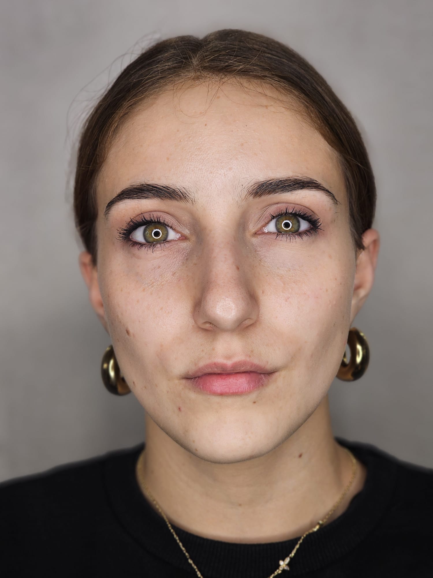 Silver Glitter Eyes — before